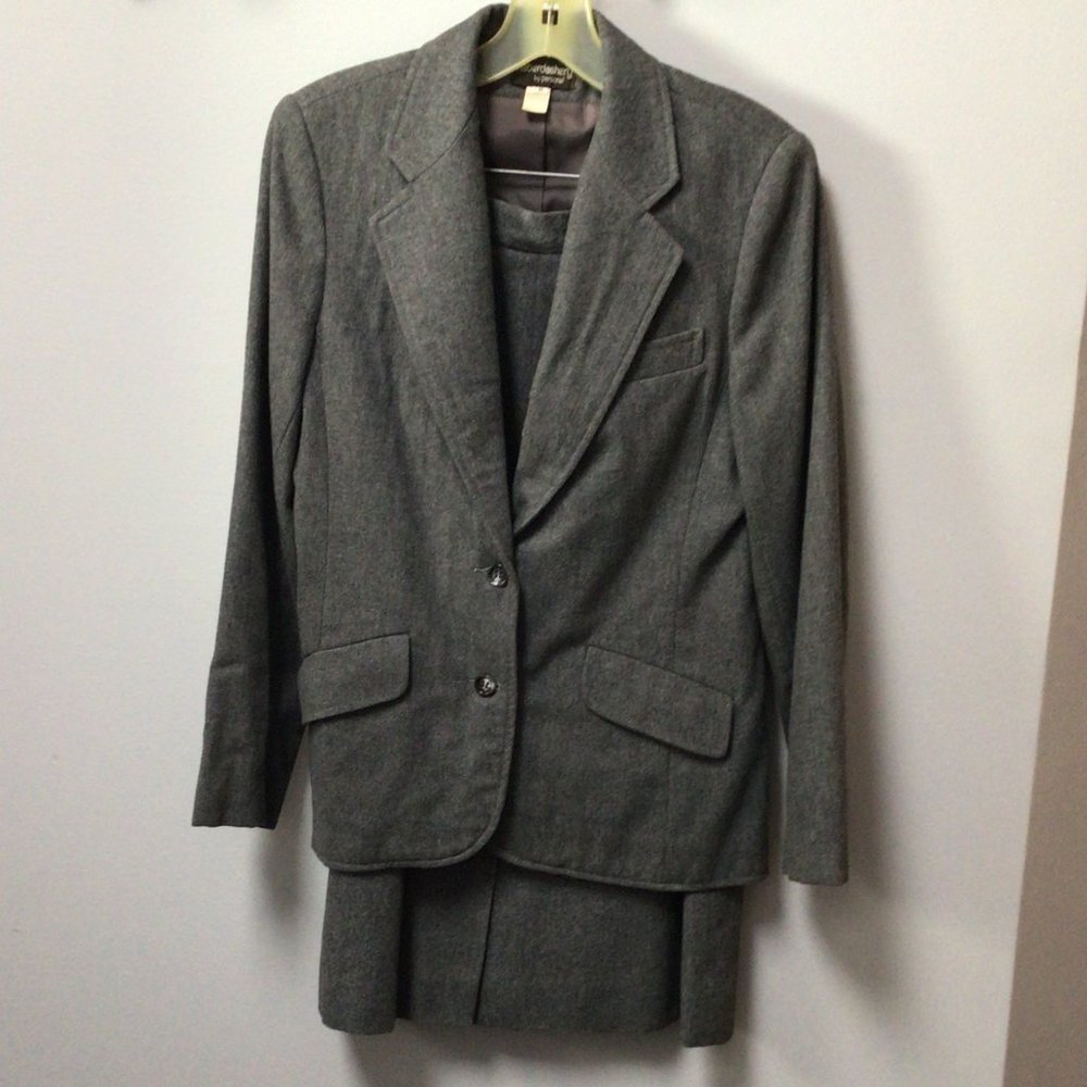 Haberdashery - Vintage Gray Wool blend Suit - Picture 2 of 16